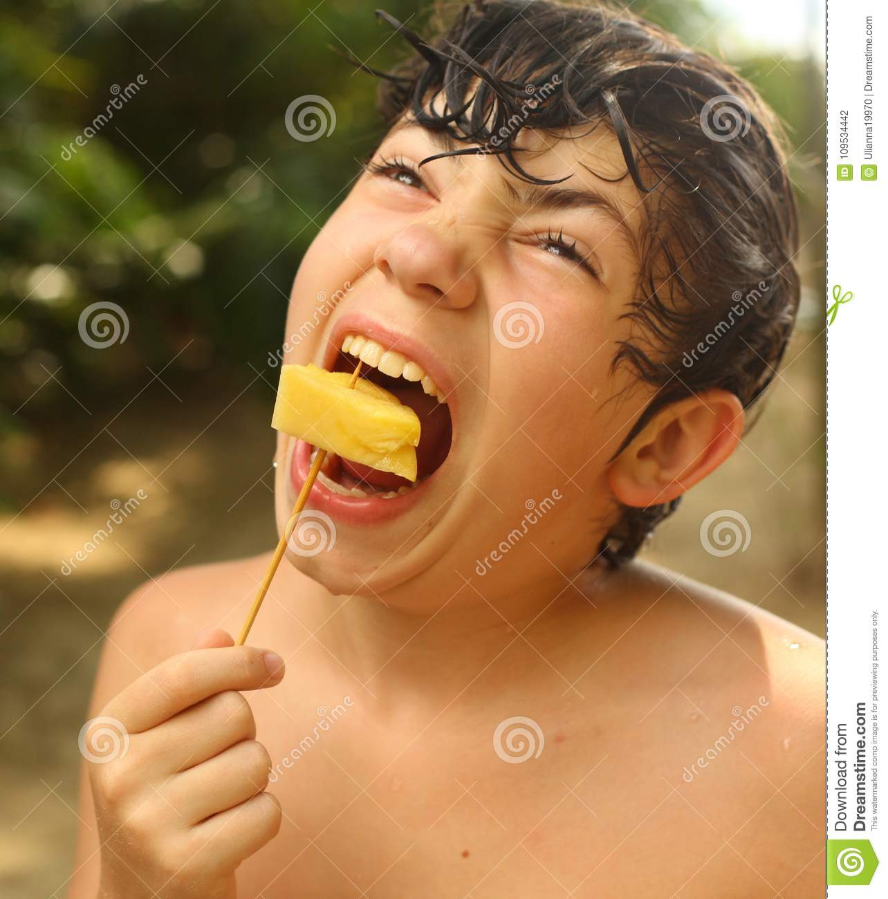 Why Do Teens Eat Pineapples Cake Baking